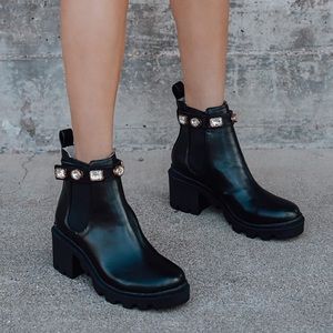 Steve Madden Amulet Boots